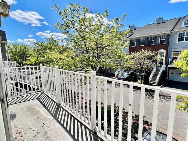Photo - 6 McMartin Ct