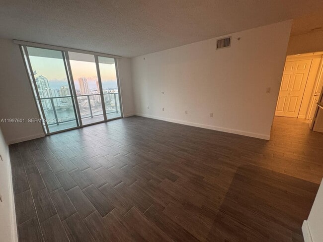 Photo - 1155 Brickell Bay Dr Unit 2908