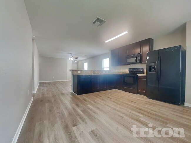 Photo - 9910 Waldens Pond Court