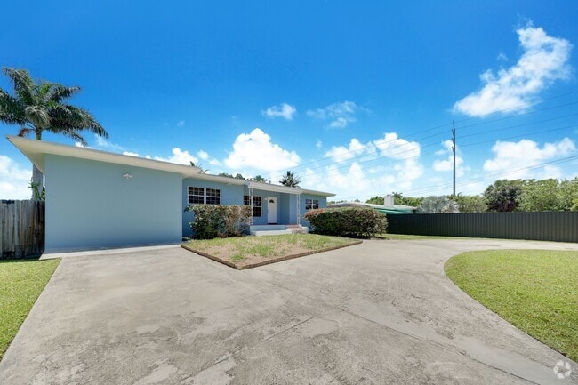 Building Photo - 13521 S Biscayne River Dr Rental