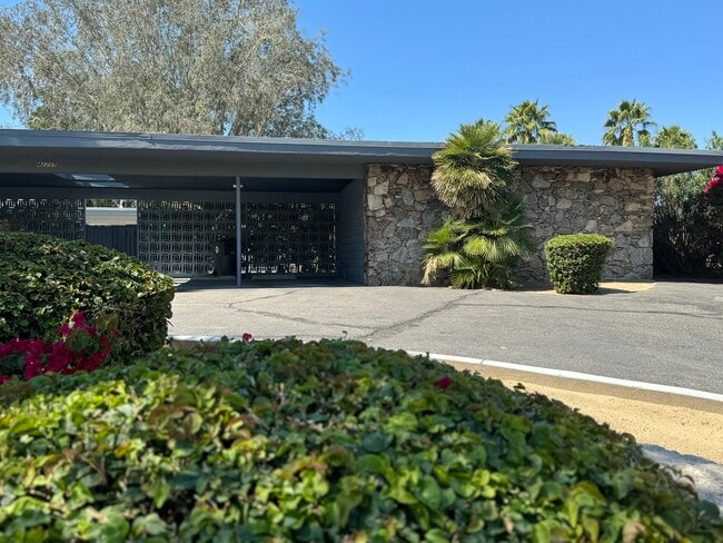 Photo - 42205 Adams St Unit #4