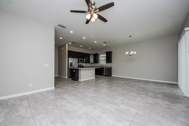 Photo - 978 Maypole Dr