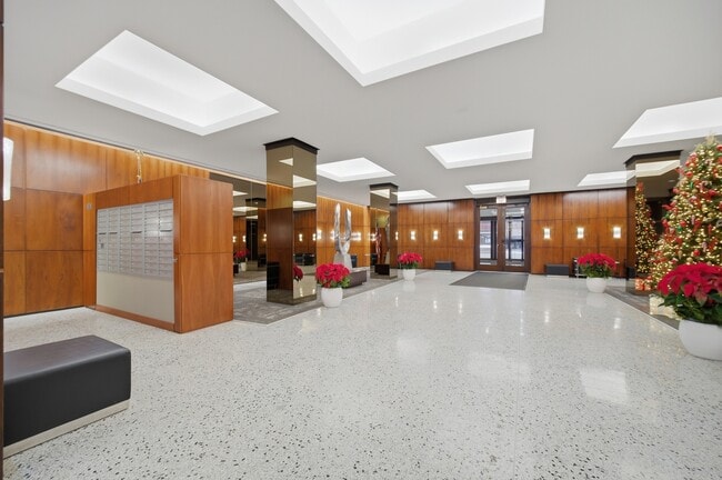 Photo - 535 N Michigan Ave Unit 1210