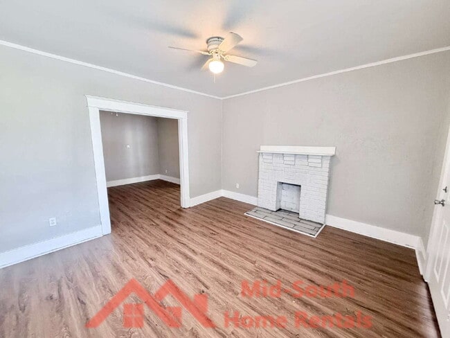 Photo - 793 Inez St