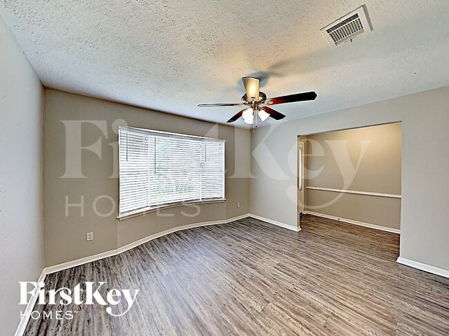 Photo - 7123 Foxmar Ln