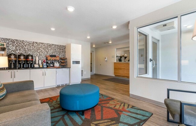 Furnished Studio-Portland - East