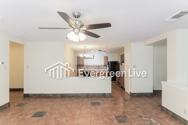 Photo - 13918 Villa Camino