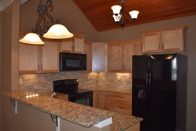 Photo - 3 Bedroom Townhouse in Broussard