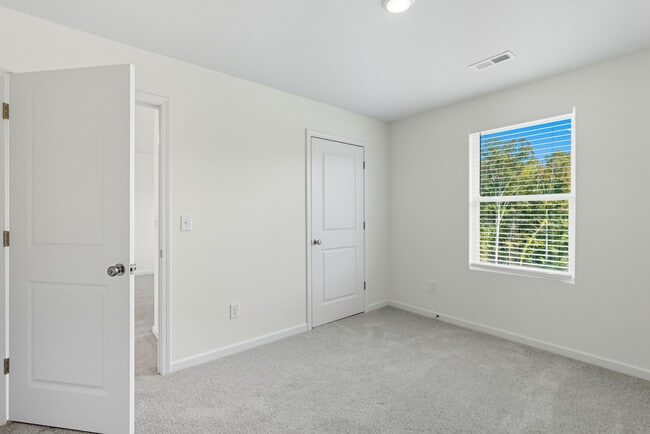 Photo - Viking Cove 30
