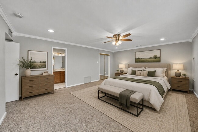 "Spacious 4-Bedroom Retreat with Pool & Elegant Finishes in Plano!"