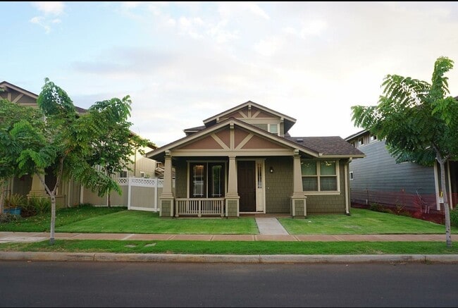 Building Photo - 590 Hoe Kawele Ln