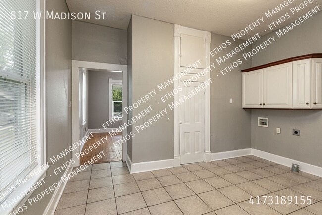 817 W Madison St