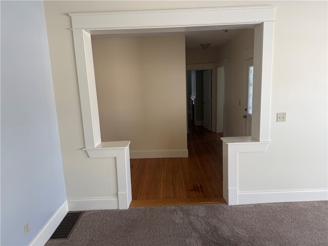 Photo - 507 W Water St