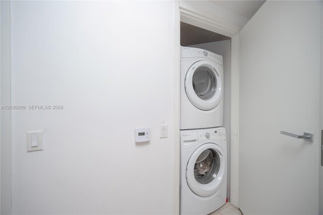 Photo - 1300 Brickell Bay Dr Unit 710