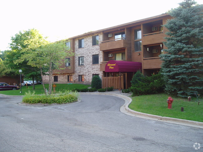 Building Photo - Shorewood Place Apartments