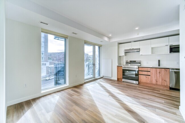 Building Photo - 5415-5415 Cogswell St Unit 301