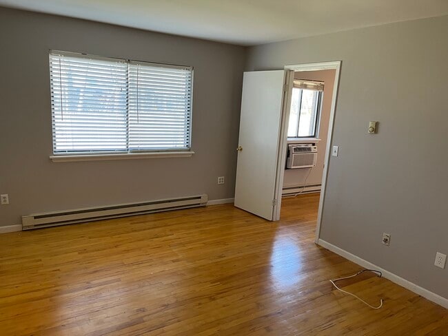 Bed room - 116 Hamburg Turnpike Unit 7
