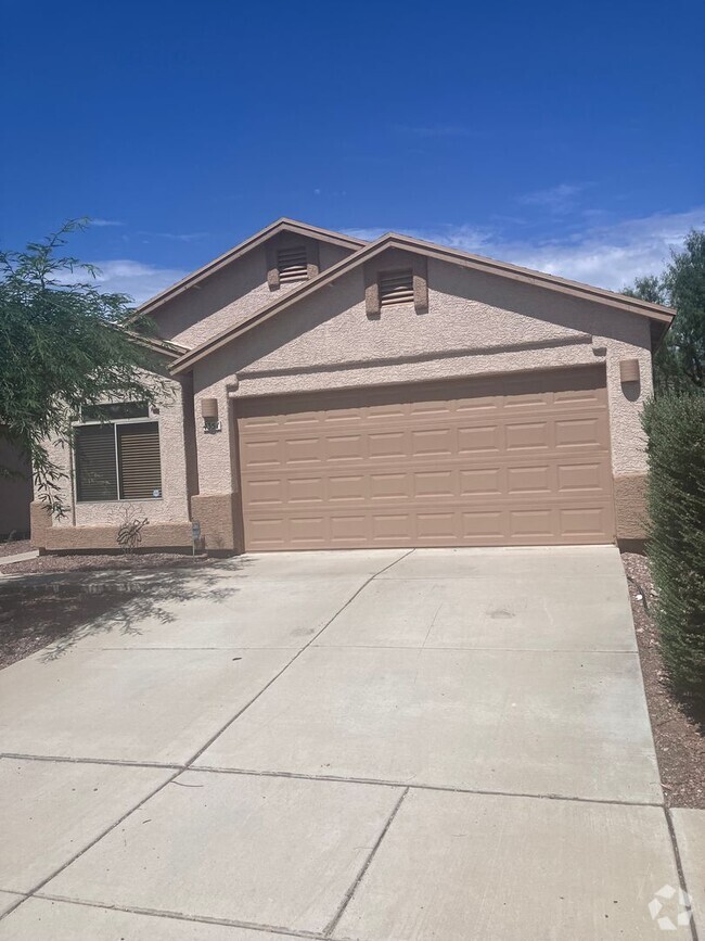 Building Photo - 4351 E Ocotillo Desert Trail Rental