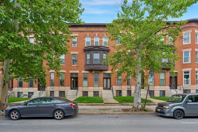 Building Photo - 2931 N Calvert St Unit 1F