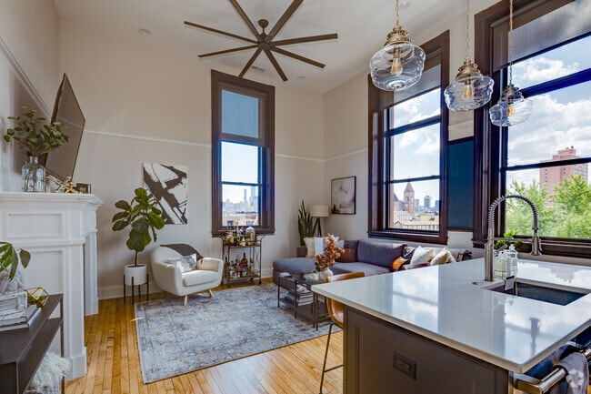 2BR, 2.5BA - 1,236 SF