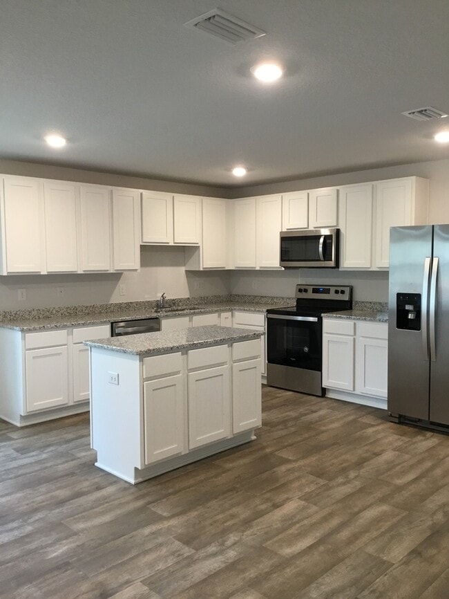 Building Photo - Beautiful 3/2 Family home in Beulah- Close to Navy Federal Credit Union Main Campus!