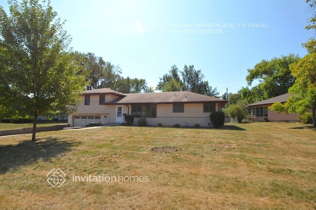 Building Photo - 8532 Thomas Ave S