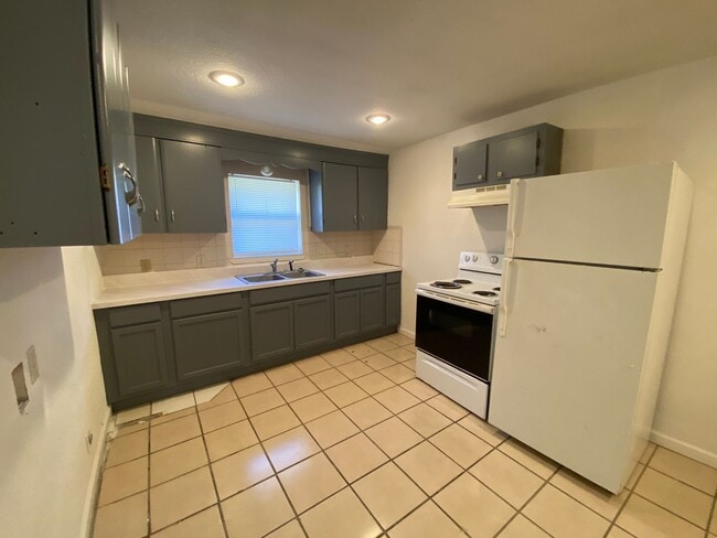 Photo - 1723 W Matthews Ave Unidad D