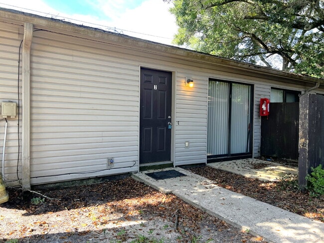 Building Photo - Updated 2BR, 1BA Apartment Off Old Palafox Hwy with LVP Flooring Throughout, Vaulted Ceilings & W... Unit 2