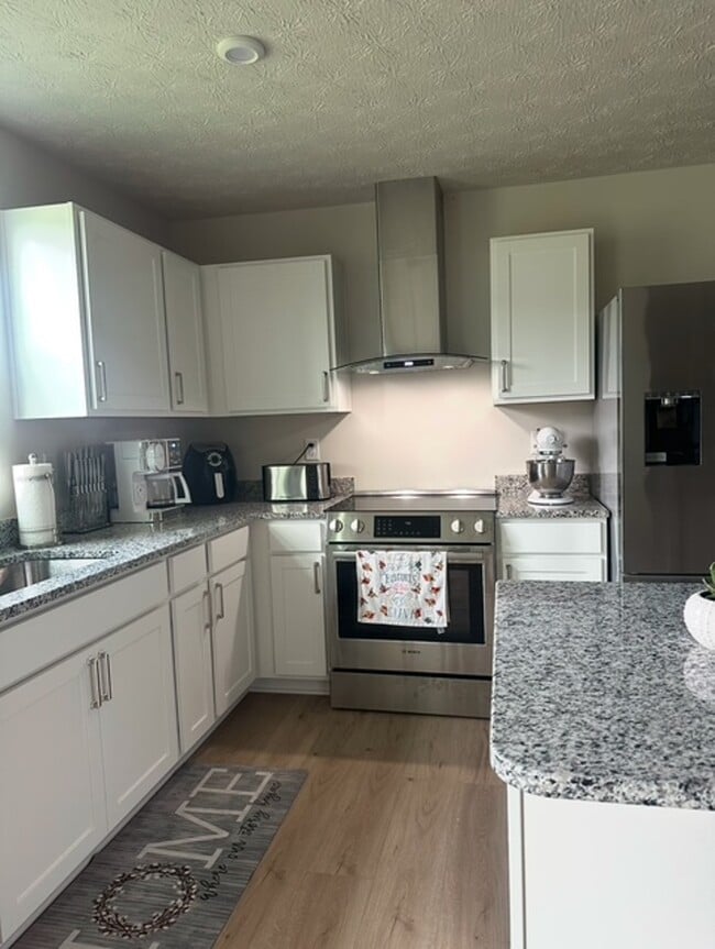 Photo - 6477 Tralee Ln