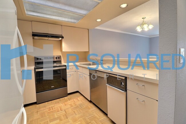 Photo - 401 100th Ave NE