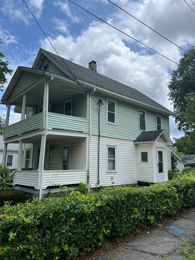 Building Photo - 133 Highland Ave Rental