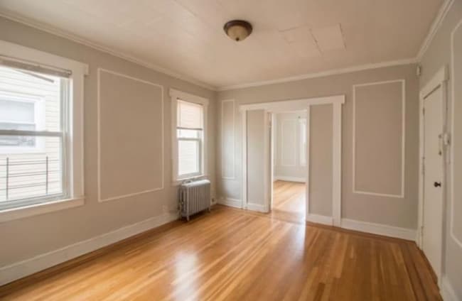 7 Sager Pl Unit 2R