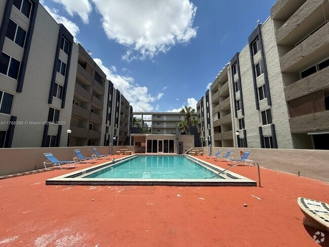 Building Photo - 10000 NW 80th Ct Unit 2523 Rental