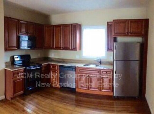 Photo - 283 Lincoln Ave Unit 2