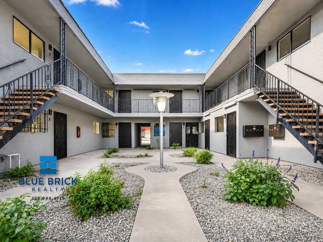 2204 W Slauson Ave Unit 15
