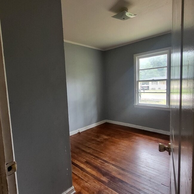 Photo - 108 Celia Dr