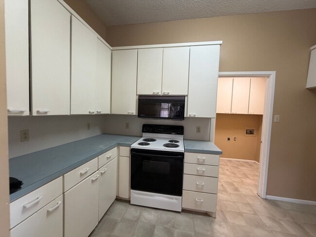 Photo - 2314 93rd Pl