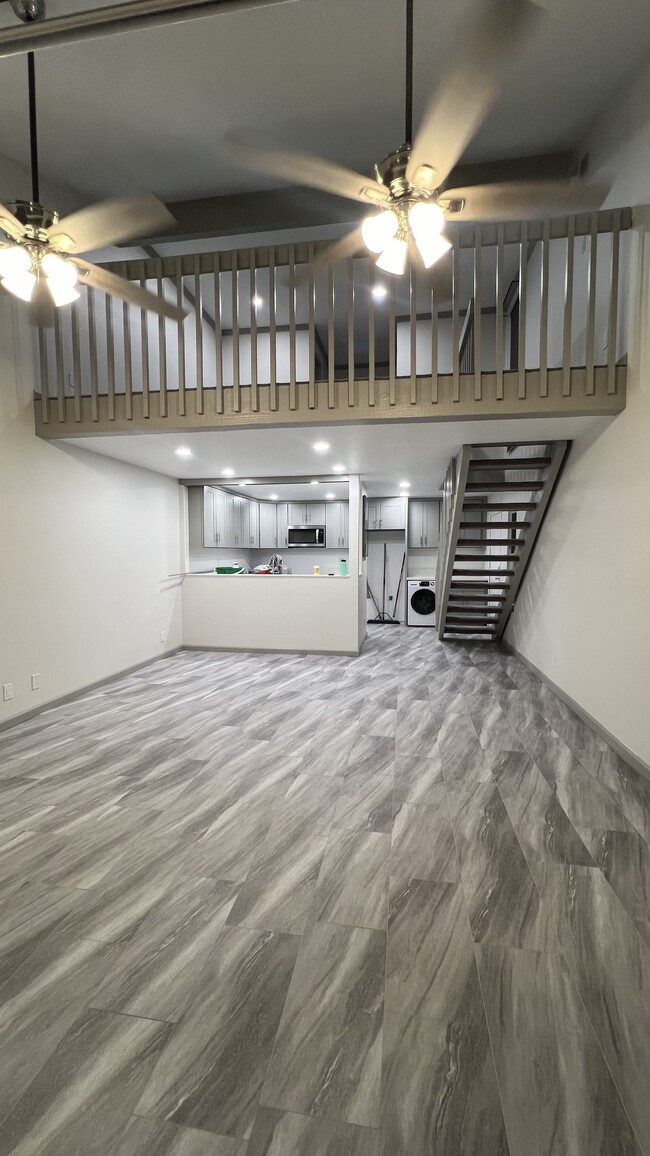 Building Photo - 7890 E Spring St Unit 15B Rental