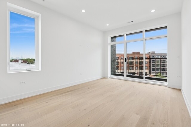 Photo - 3219 N Elston Ave