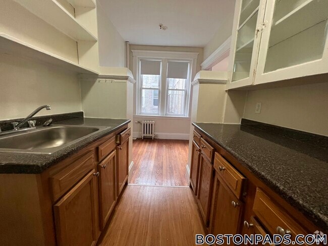 Building Photo - 1167 Boylston St Rental