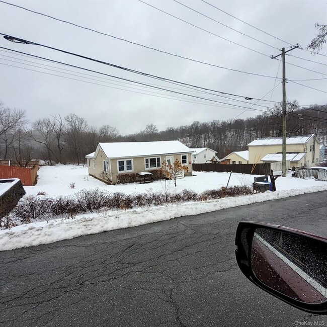 Photo - 8 Orchard Lake Dr