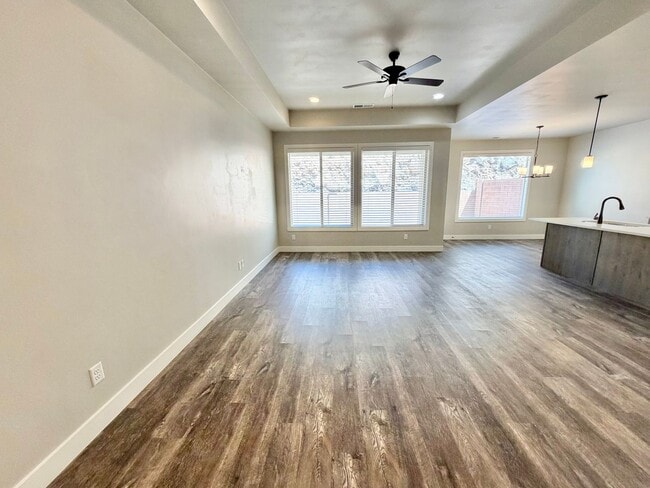 Photo - 1496 W 460 N