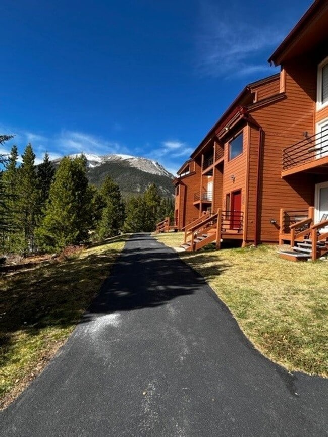 Building Photo - Long Term Rental- Timber Ridge Condos #504A