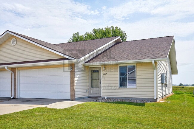 Photo - 2017 Vista View Dr