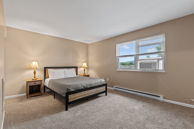 Photo - 278 Broad St