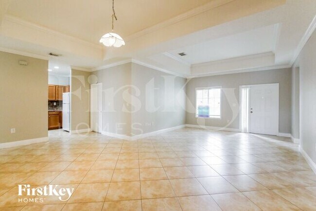 Photo - 665 SE 31st Ave