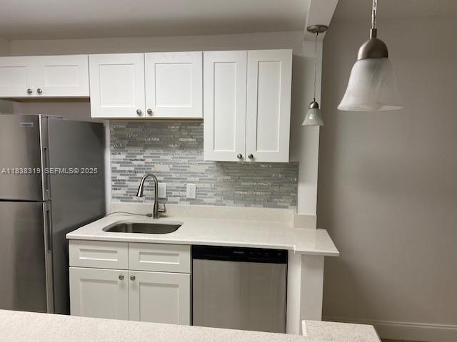 Building Photo - 550 SW 2nd Ave Unit 1210