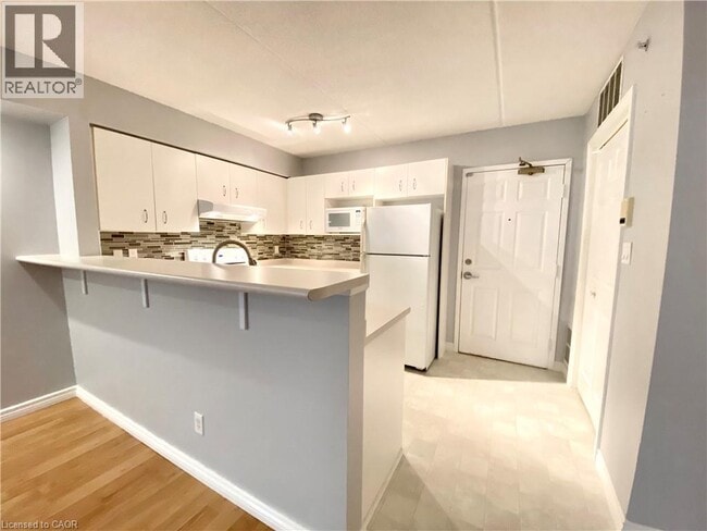 Photo - 1450 Bishops Gate Unité 209