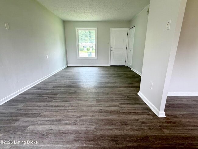 Photo - 1229 Cedarview Dr