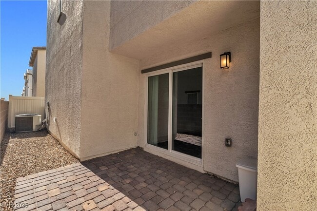 Photo - 6952 Crescent Gold St